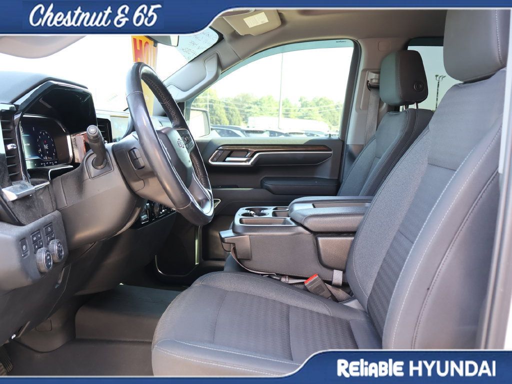 Used 2022 Chevrolet Silverado 1500 RST AWD/4WD image 22