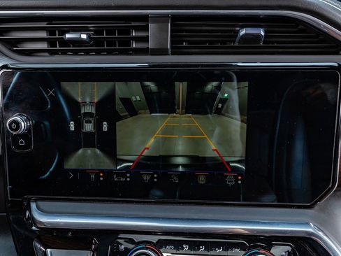 Used 2024 GMC Sierra 2500 Denali Ultimate image 26