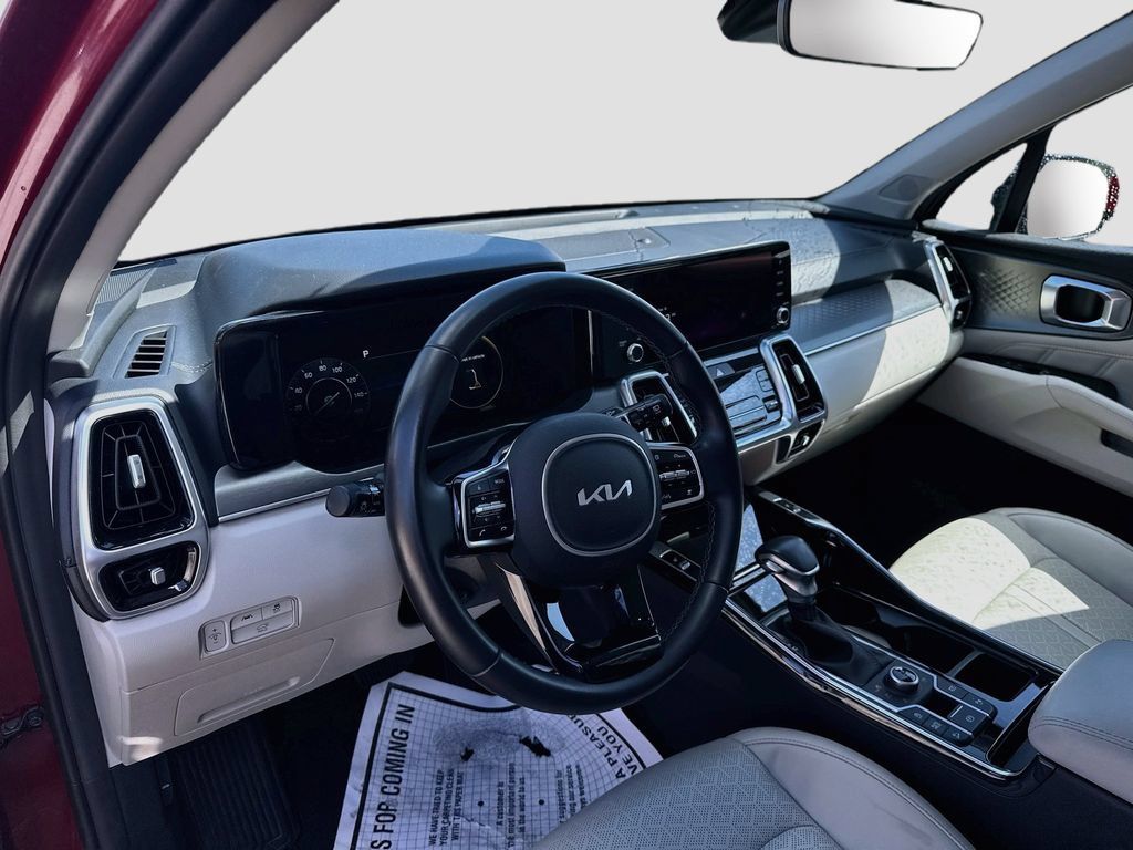Certified 2023 Kia Sorento SX AWD/4WD image 12