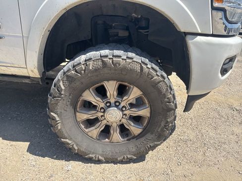 Used 2022 RAM 2500 Limited image 11