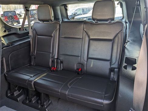 Used 2021 Chevrolet Suburban Premier w/ Premium Package image 14