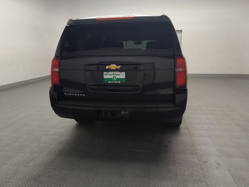 Used 2016 Chevrolet Suburban LS image 7