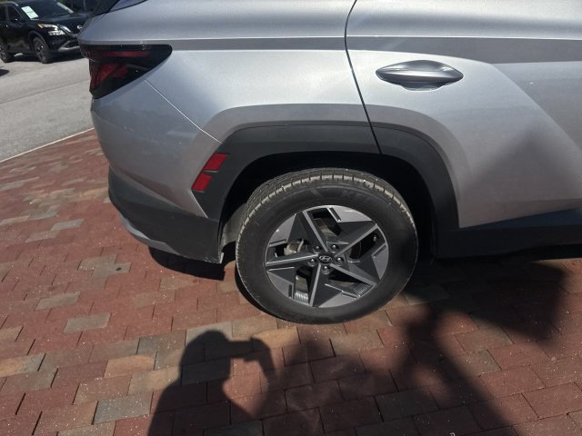Used 2025 Hyundai Tucson SEL AWD/4WD image 23
