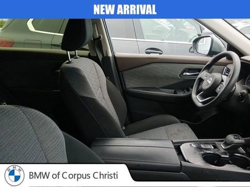 Used 2023 Nissan Rogue SV FWD image 13