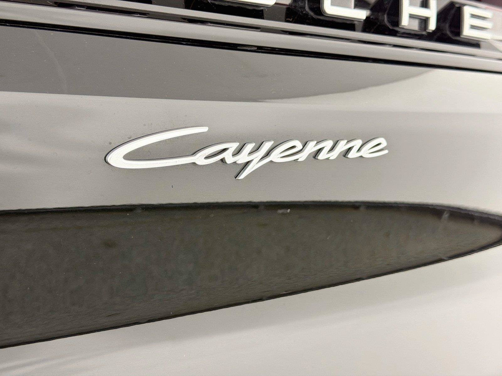 Certified 2026 Porsche Cayenne AWD/4WD image 17