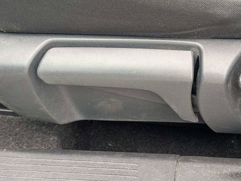 Used 2023 Nissan Rogue S FWD image 19