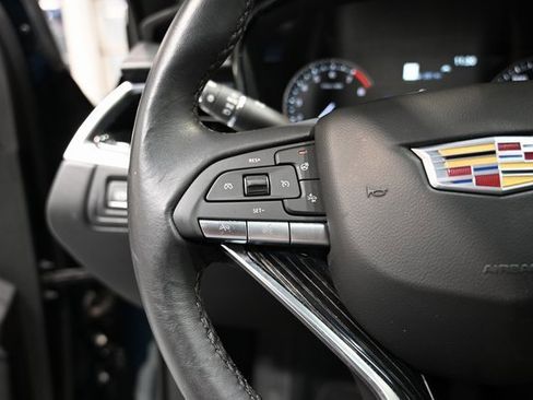 Used 2025 Cadillac XT6 Premium Luxury image 26