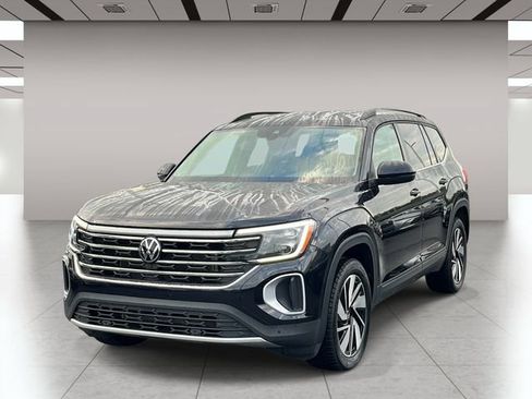 Used 2025 Volkswagen Atlas SE AWD/4WD image 8