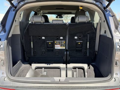 Certified 2023 Toyota Sienna XLE w/ XLE Plus Package image 33