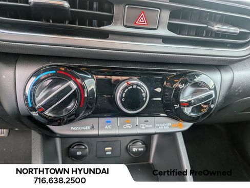 Certified 2023 Hyundai Kona SEL AWD/4WD image 17