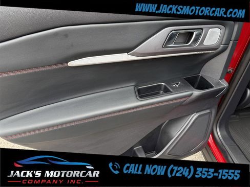 Used 2025 Ford Explorer ST AWD/4WD image 23