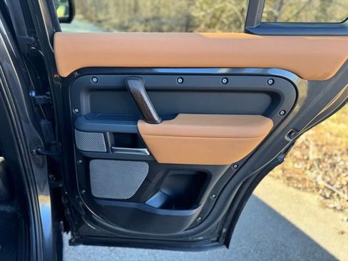 Used 2023 Land Rover Defender 130 X image 18
