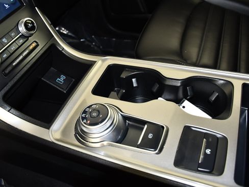 Used 2024 Ford Edge SEL image 31