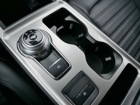 Certified 2024 Ford Edge SEL image 29