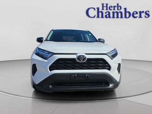 Used 2024 Toyota RAV4 LE AWD/4WD image 2