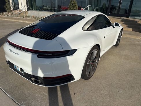 Used 2020 Porsche 911 Carrera 4S image 2