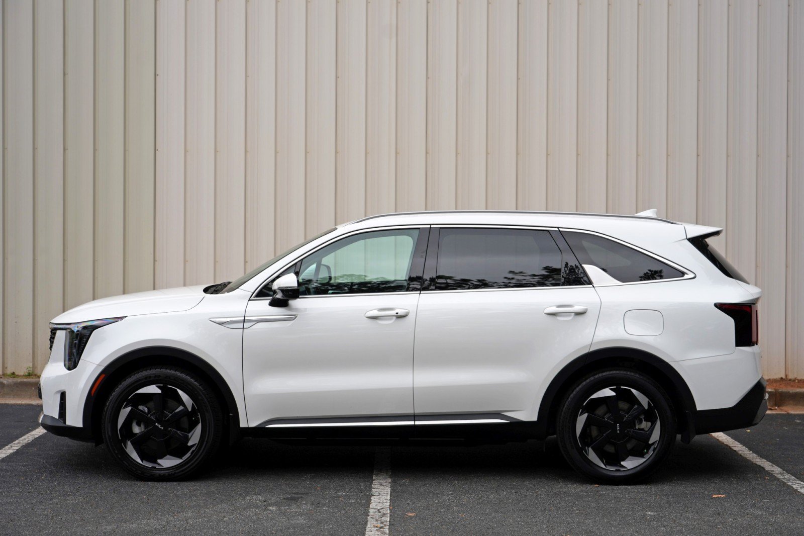 Used 2025 Kia Sorento EX AWD/4WD image 49
