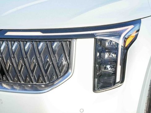 New 2026 Kia Carnival EX FWD image 5