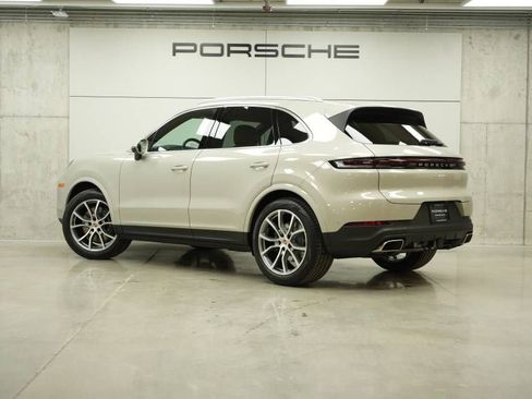 New 2026 Porsche Cayenne image 3
