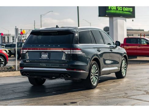 Used 2022 Lincoln Aviator Reserve w/ Elements Package Plus image 4