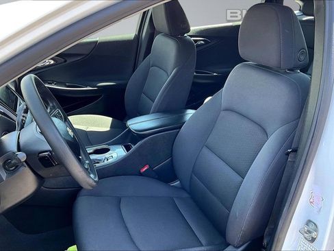 Used 2023 Chevrolet Malibu LT FWD image 24