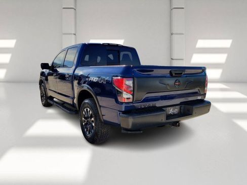 Used 2021 Nissan Titan PRO-4X w/ Pro-4x Convenience Package image 5