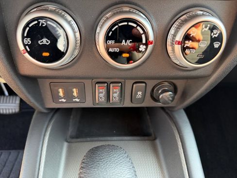 Used 2024 Mitsubishi Outlander Sport SE AWD/4WD image 30
