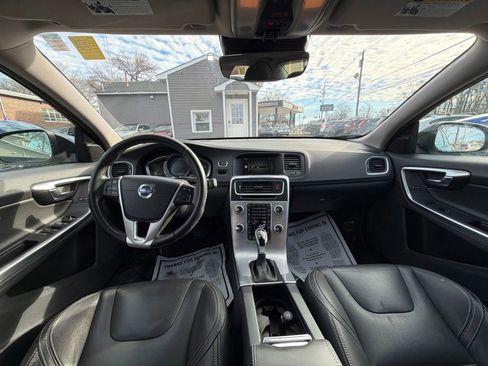 Used 2017 Volvo S60 T5 Dynamic w/ Vision Package image 26