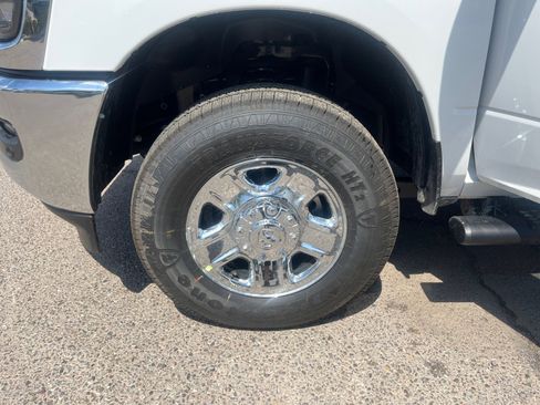 New 2025 RAM 2500 Tradesman image 25