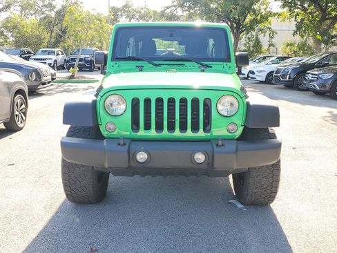Used 2015 Jeep Wrangler Unlimited Sport w/ Connectivity Group AWD/4WD image 10