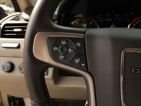 Used 2016 GMC Yukon Denali w/ Open Road Package image 29