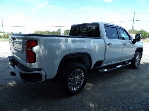 Used 2025 Chevrolet Silverado 2500 LT w/ Z71 Chrome Sport Edition AWD/4WD image 5