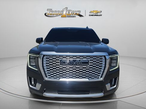 Used 2021 GMC Yukon Denali RWD image 2