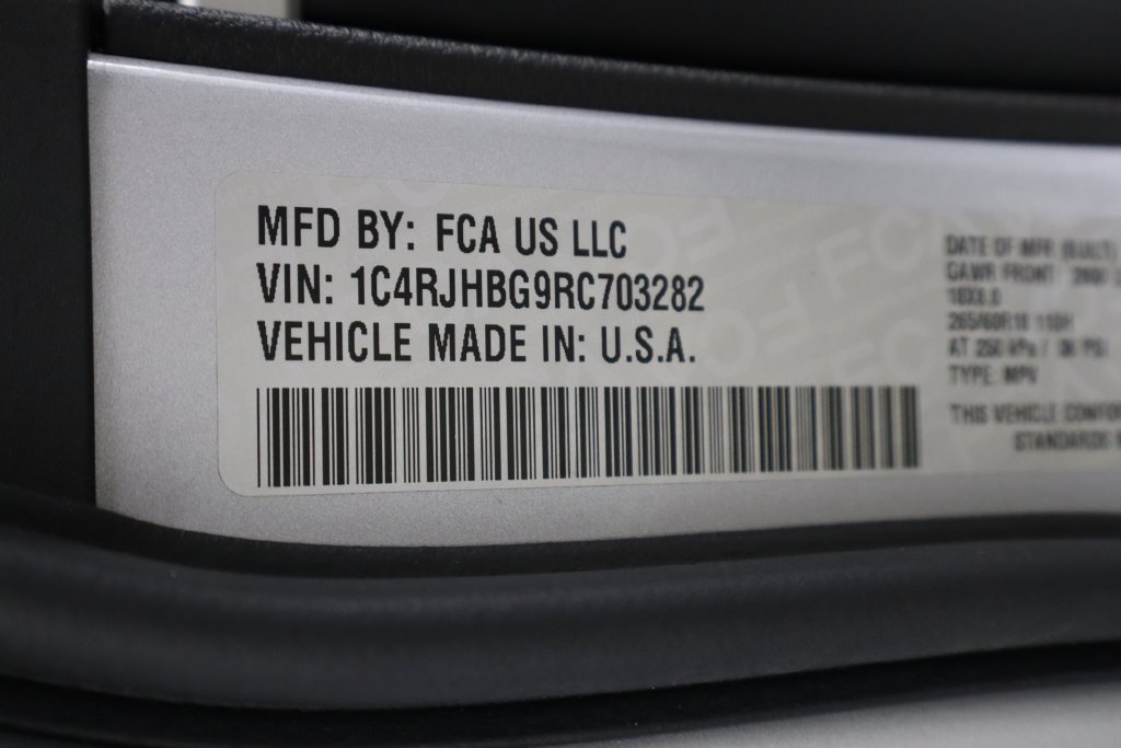 Used 2024 Jeep Grand Cherokee Limited AWD/4WD image 44