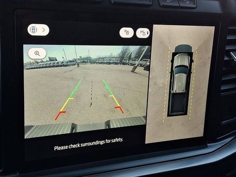 Certified 2023 Ford F250 Lariat w/ Black Appearance Package image 19