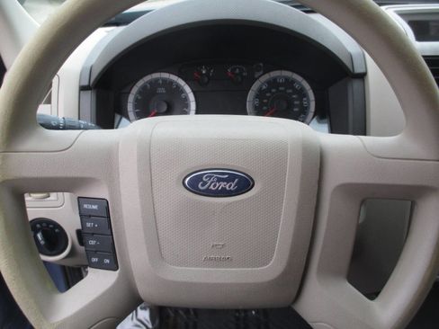 Used 2008 Ford Escape XLT image 16