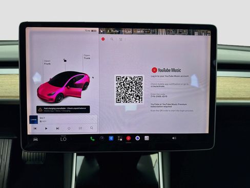 Used 2018 Tesla Model 3 RWD image 11