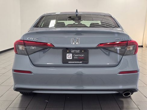 Used 2023 Honda Civic Sport image 14