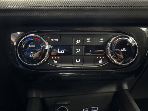 New 2026 Chevrolet TrailBlazer LT w/ Convenience Package FWD image 31