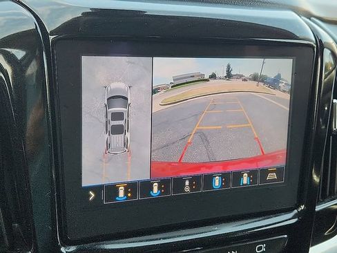 Used 2021 Chevrolet Traverse RS w/ LPO, Floor Liner Package FWD image 19