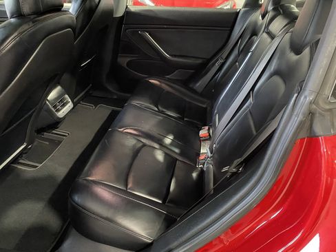 Used 2018 Tesla Model 3 Long Range image 9