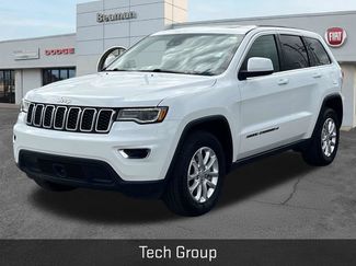Used 2022 Jeep Grand Cherokee Laredo X AWD/4WD video 3