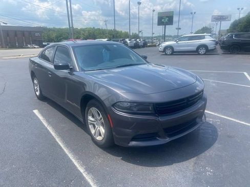 Used 2023 Dodge Charger SXT RWD image 3