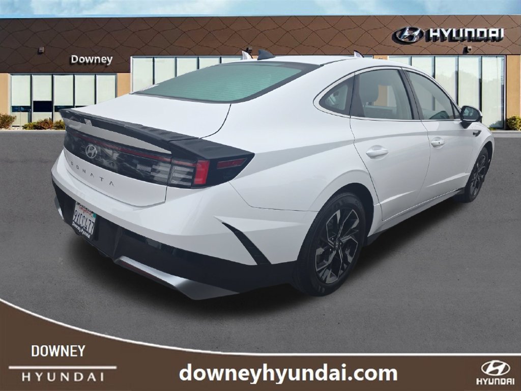 Used 2025 Hyundai Sonata SEL FWD image 5