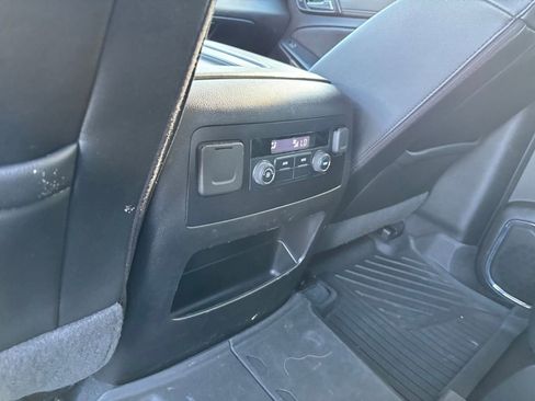 Used 2019 Chevrolet Tahoe LT w/ RST Edition RWD image 13