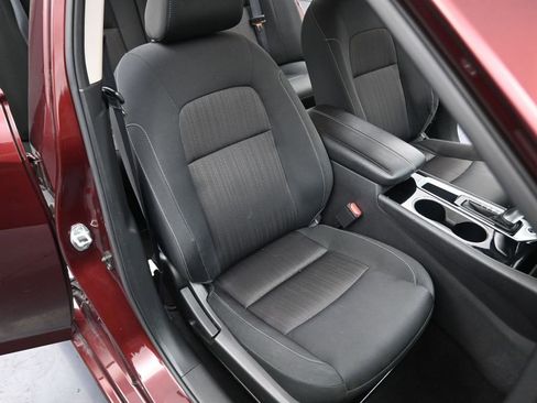 Used 2024 Nissan Altima 2.5 SV image 12