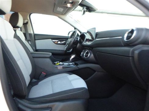 Used 2023 Chevrolet Blazer LT w/ Convenience Package image 6