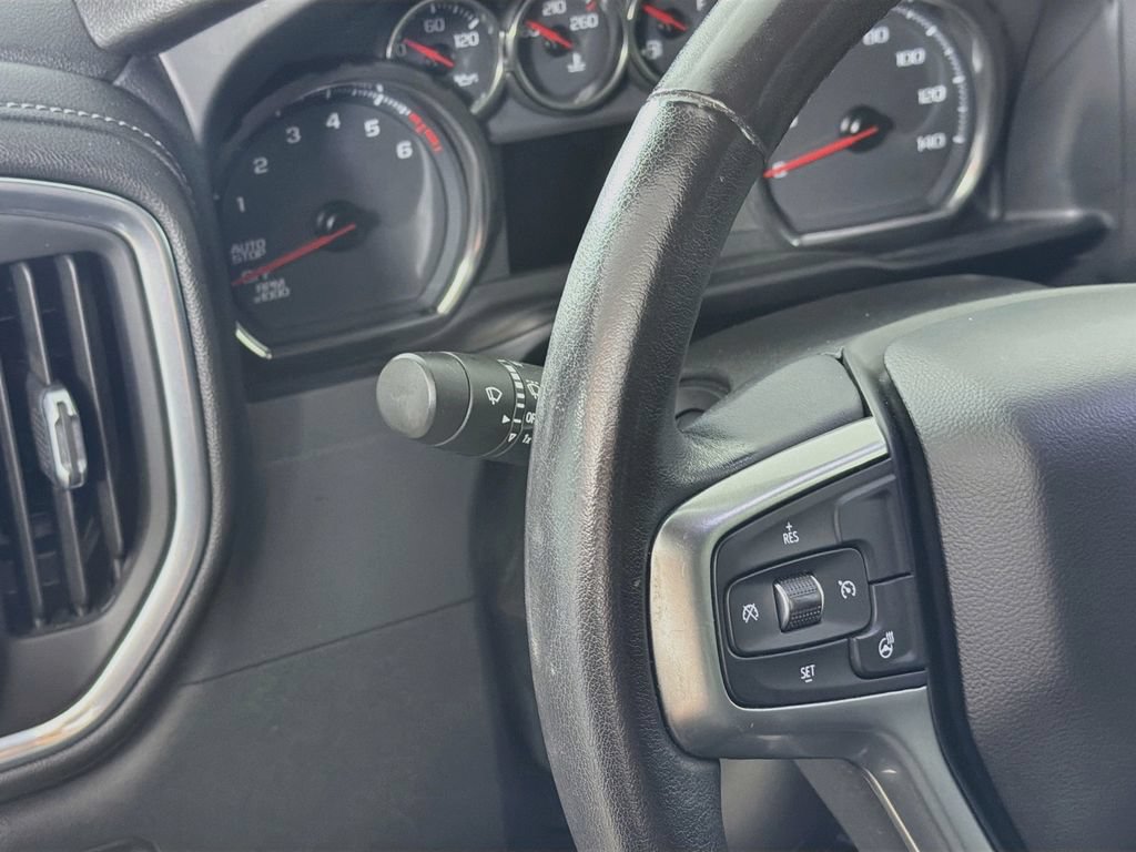 Used 2021 Chevrolet Silverado 1500 RST w/ Convenience Package II AWD/4WD image 10