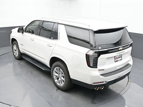 Used 2025 Chevrolet Tahoe Premier AWD/4WD image 47