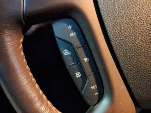 Used 2016 Buick Enclave Premium w/ Experience Buick Package image 12